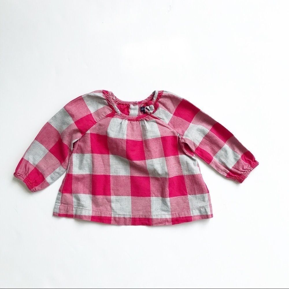 Babygap grey/red buffalo plaid top GUC 12-18m